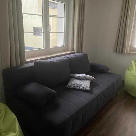 Mit Garten Und Panoramablick In