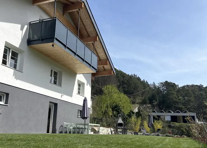Mit Garten Und Panoramablick In Apartamento *