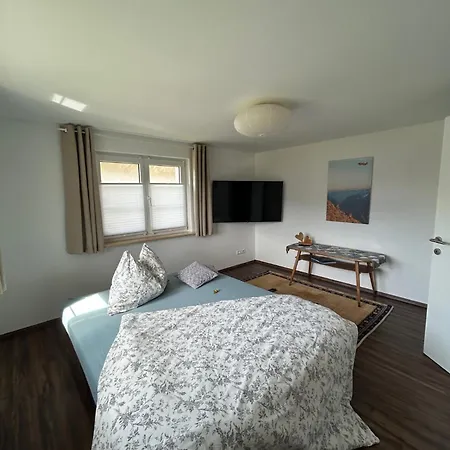 Mit Garten Und Panoramablick In * インスブルック